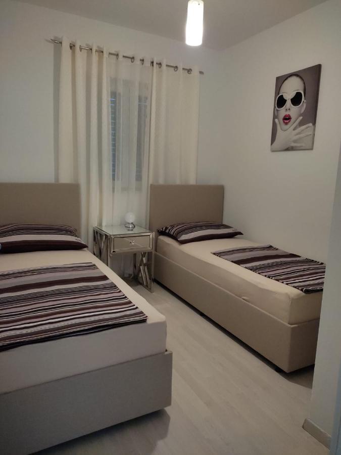 Apartment Josip 2 Tribunj  Exterior photo